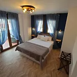 επινειο/epinio Apartman *
